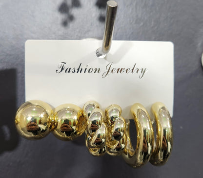 3 pairs gold chunky earrings combo card.