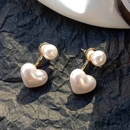 simple pearl heart earrings.