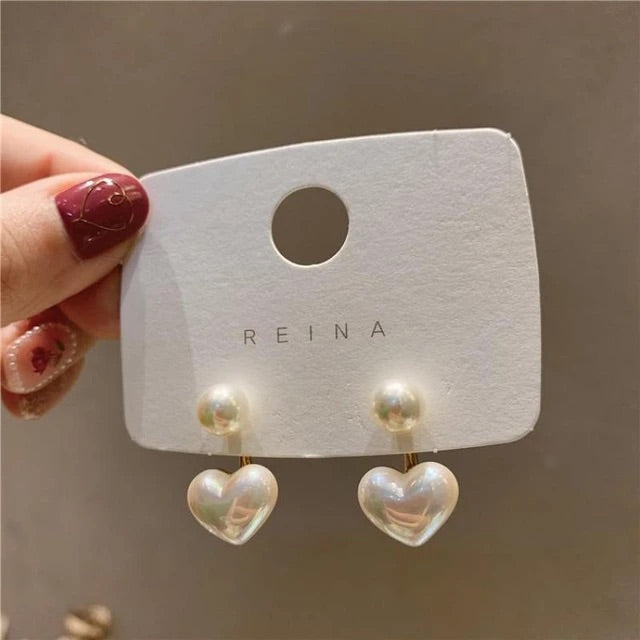 simple pearl heart earrings.